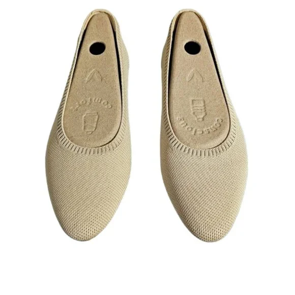 Vivaia Tamia 2.0 Almond Toe Flat in Almond Size 8 NWOB - Picture 2 of 5